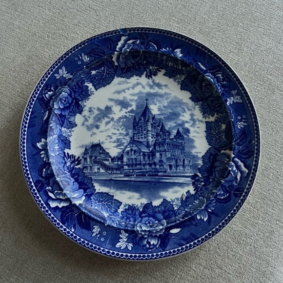 Antique Boston Trinity Church Pictorial Blue Plate by Wedgwood - Picture 1 of 3